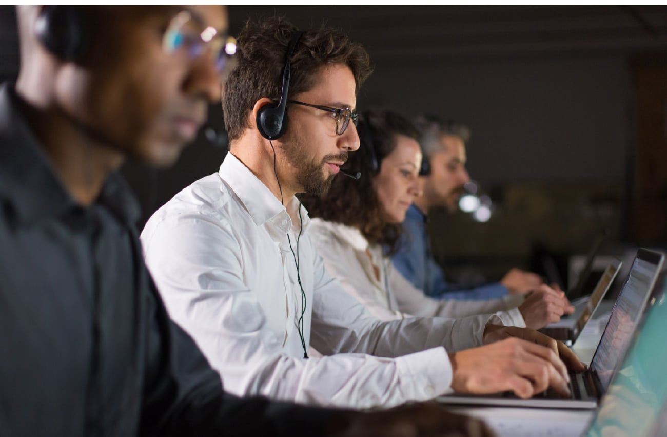 empleados de un call center